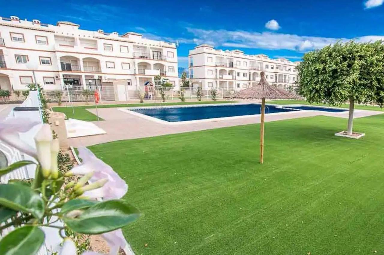Casa Flamingo Private Residence Οριουέλα Εξωτερικό φωτογραφία